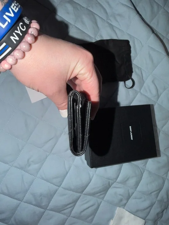 Saint Laurent Black Leather Key & Card Holder with Gold YSL Logo - Picture 4 of 8